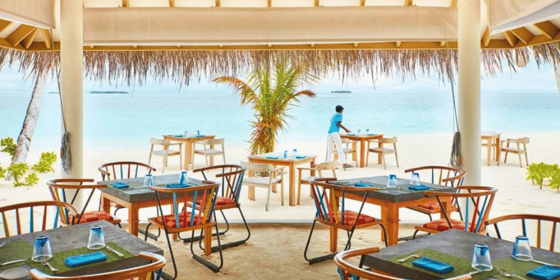Iru Veli (12) Iru Veli 12 WOLO Travel